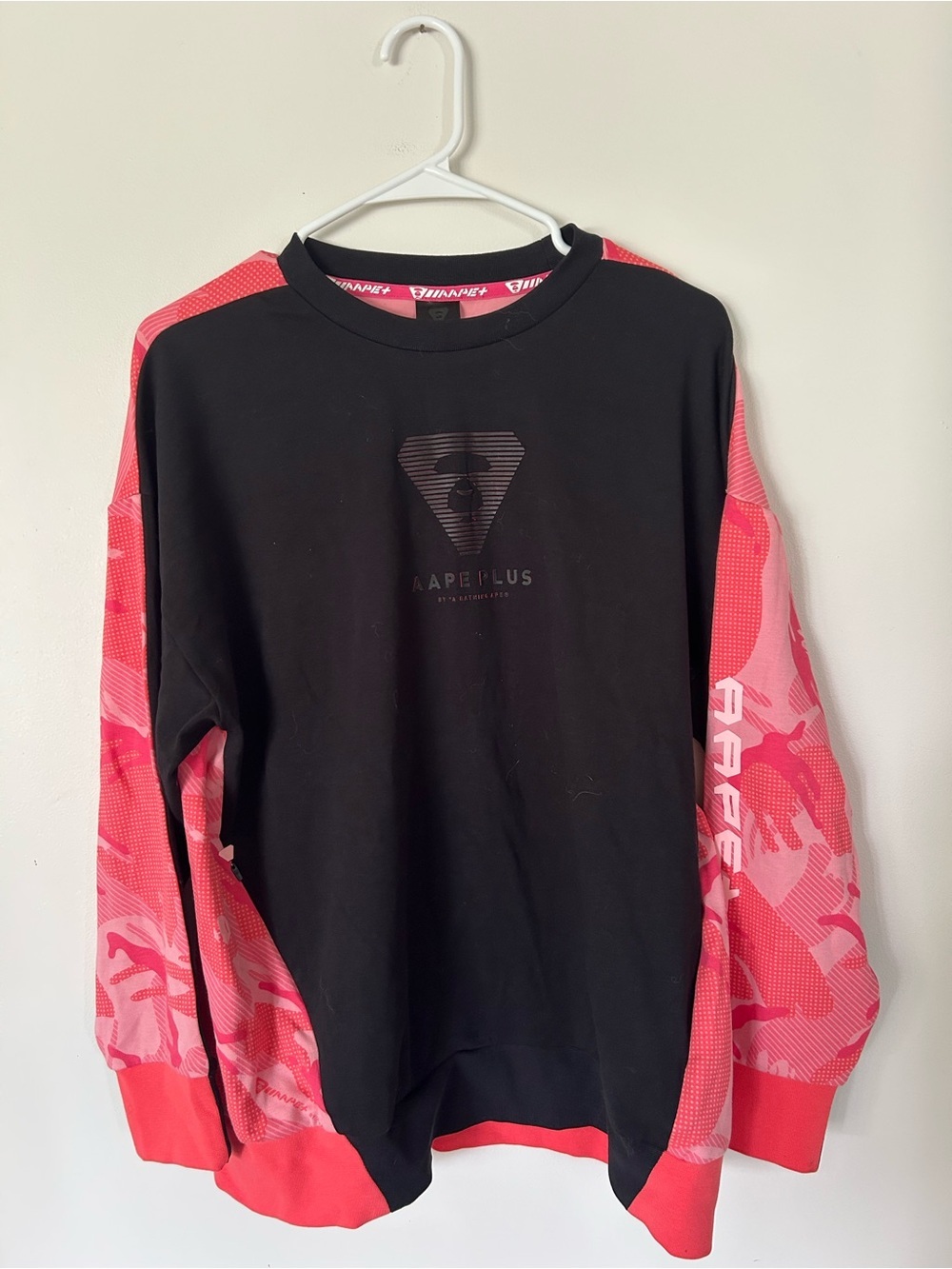 NWOT AAPE By A Bathing Ape Women Round Neck Long Sleeve Sweatshirt, Pink XXS